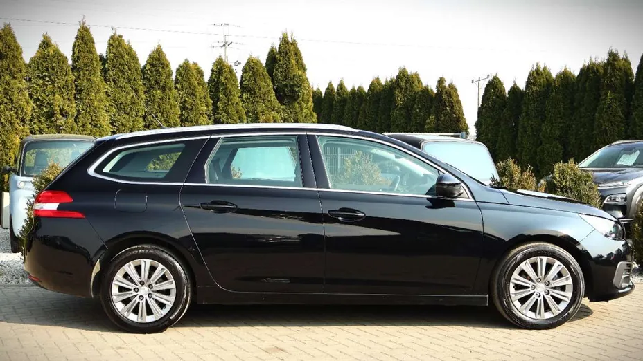 PEUGEOT 308 -