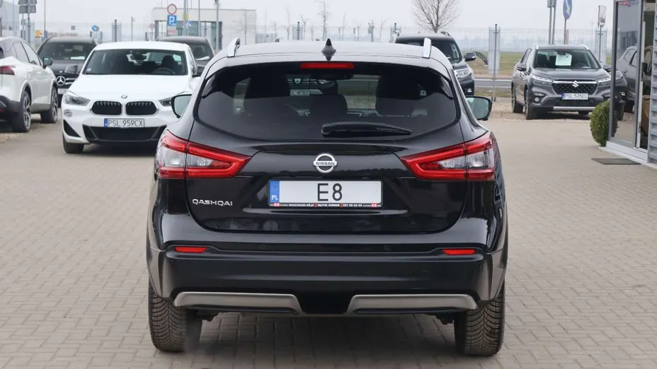 NISSAN Qashqai -