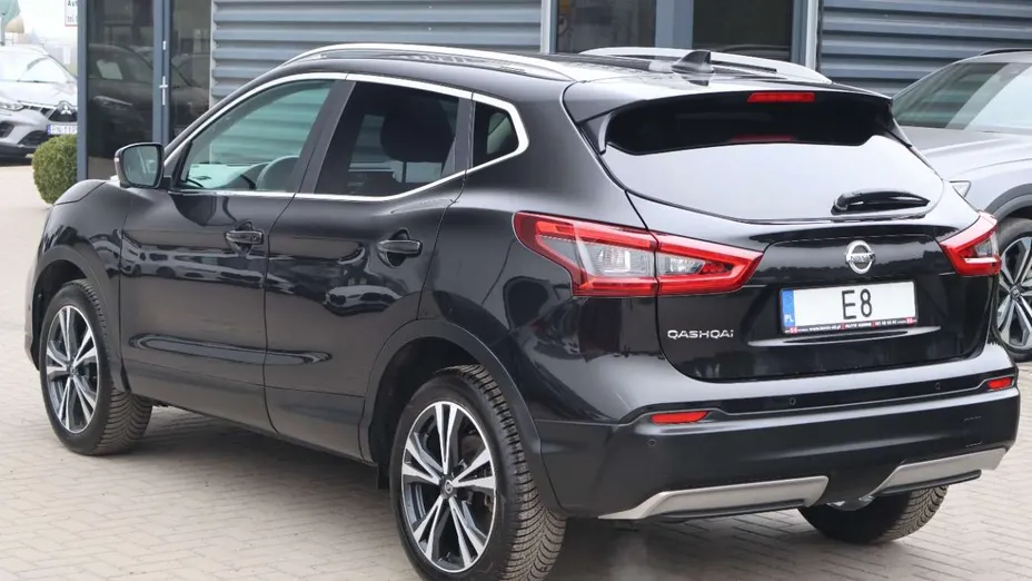 NISSAN Qashqai -