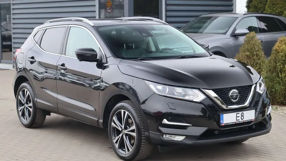 NISSAN Qashqai -