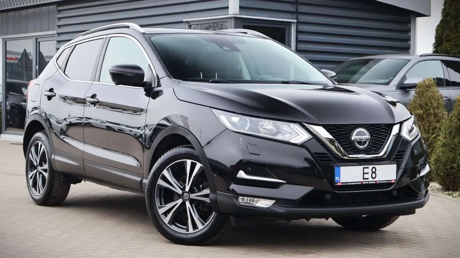 NISSAN Qashqai -