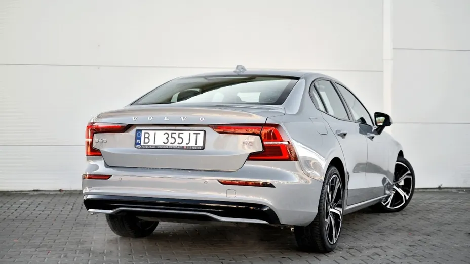 VOLVO S60 -