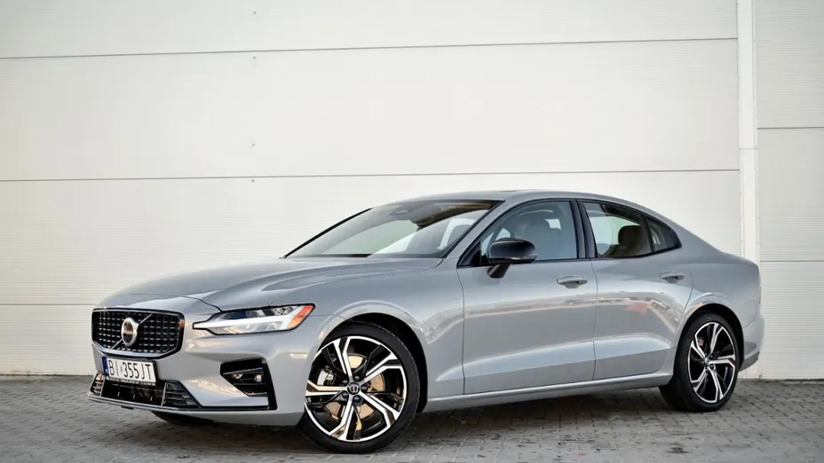 VOLVO S60 -