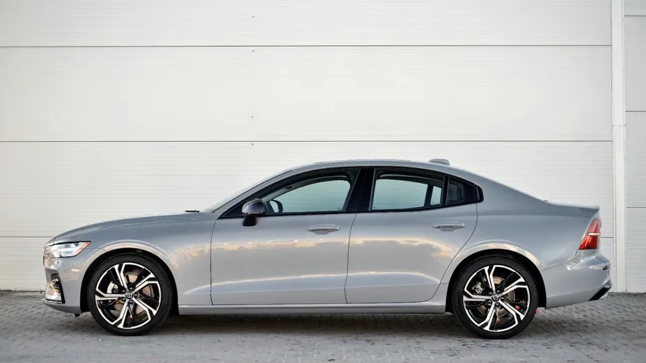 VOLVO S60 -