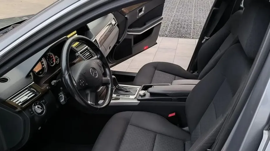 MERCEDES-BENZ E Klasa -