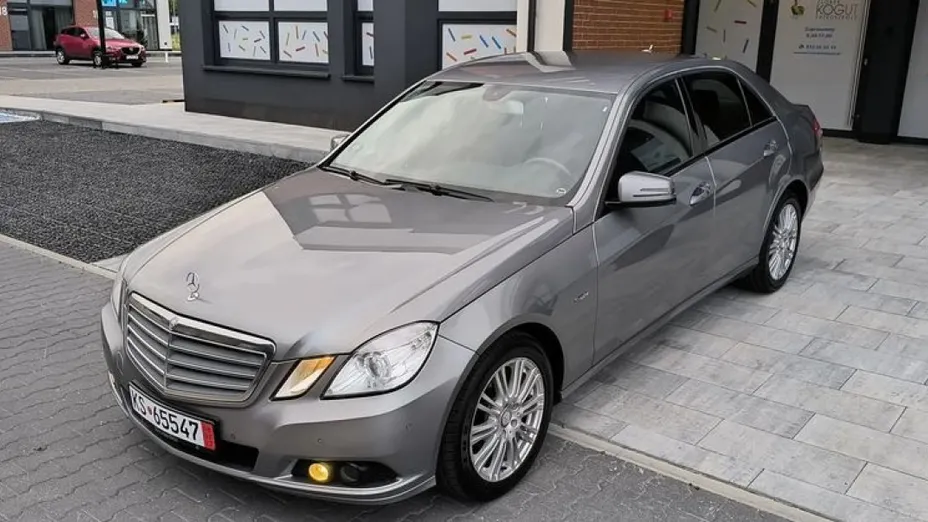 MERCEDES-BENZ E Klasa -