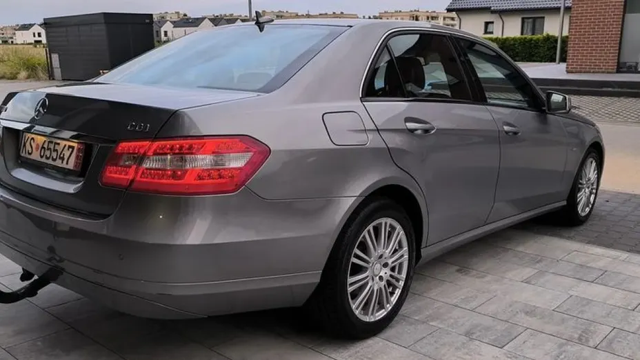 MERCEDES-BENZ E Klasa -