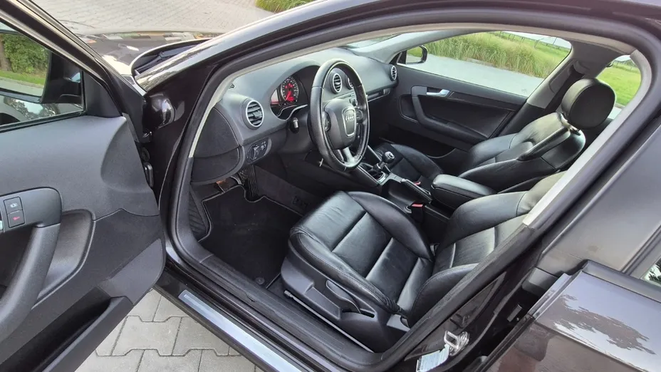 AUDI A3 -
