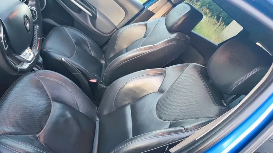 RENAULT Clio -