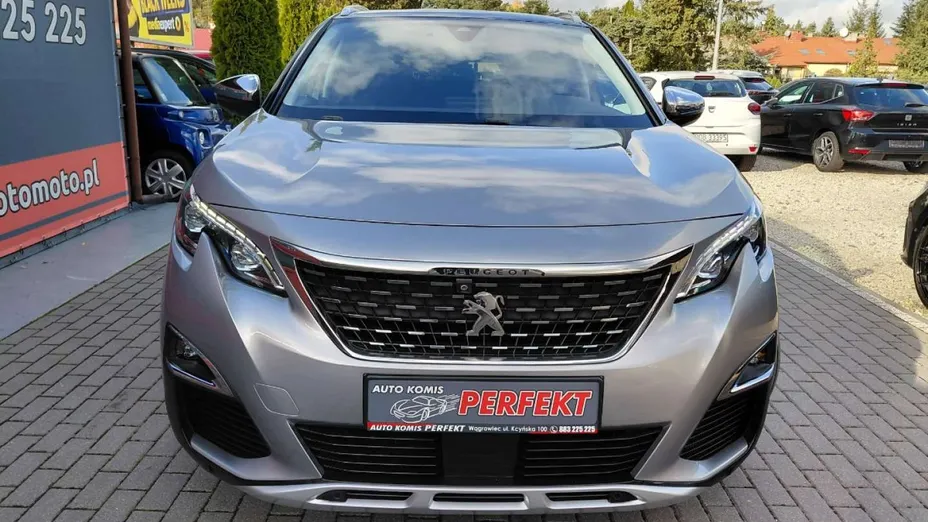 PEUGEOT 3008 -
