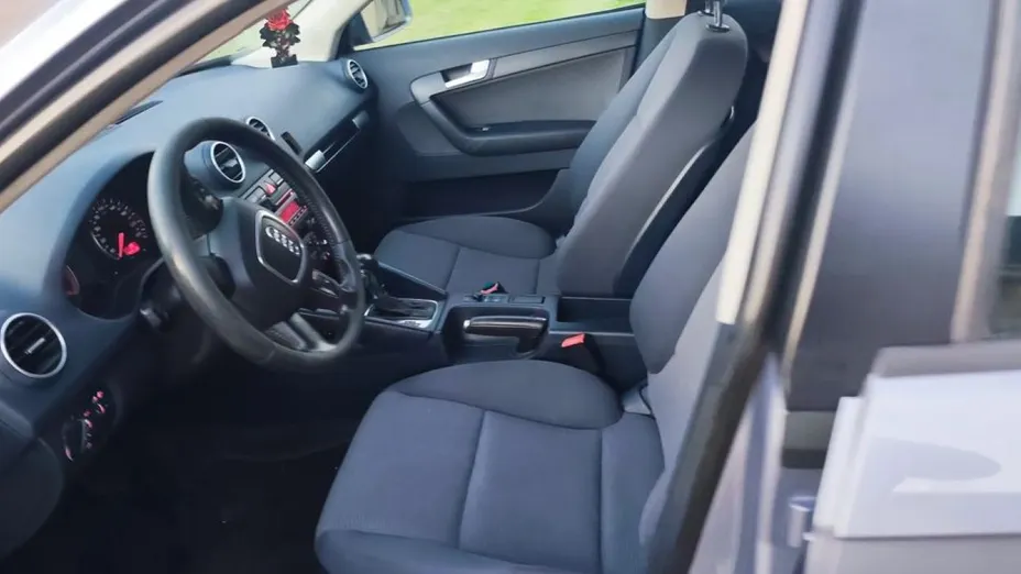 AUDI A3 Sportback -