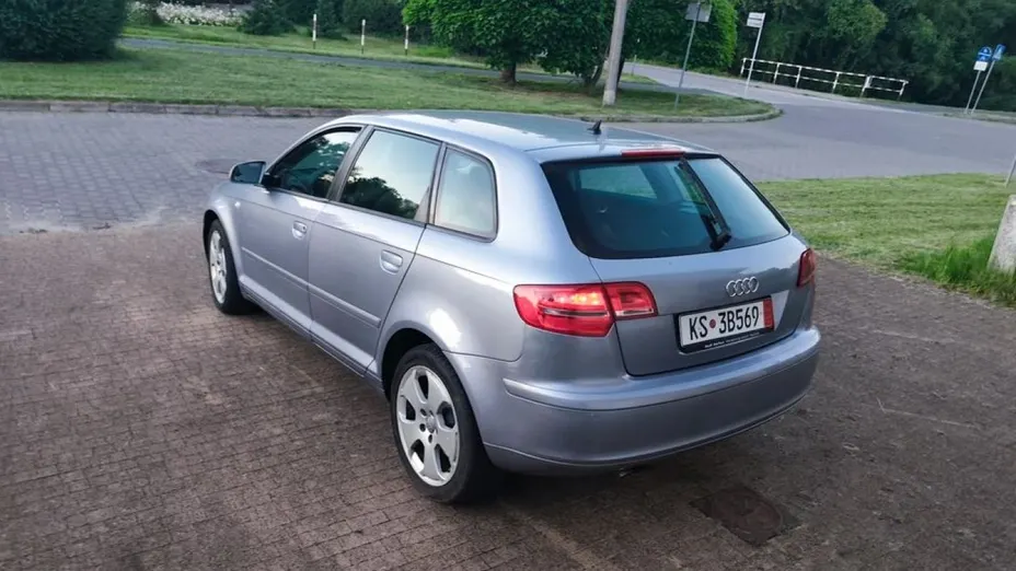 AUDI A3 Sportback -
