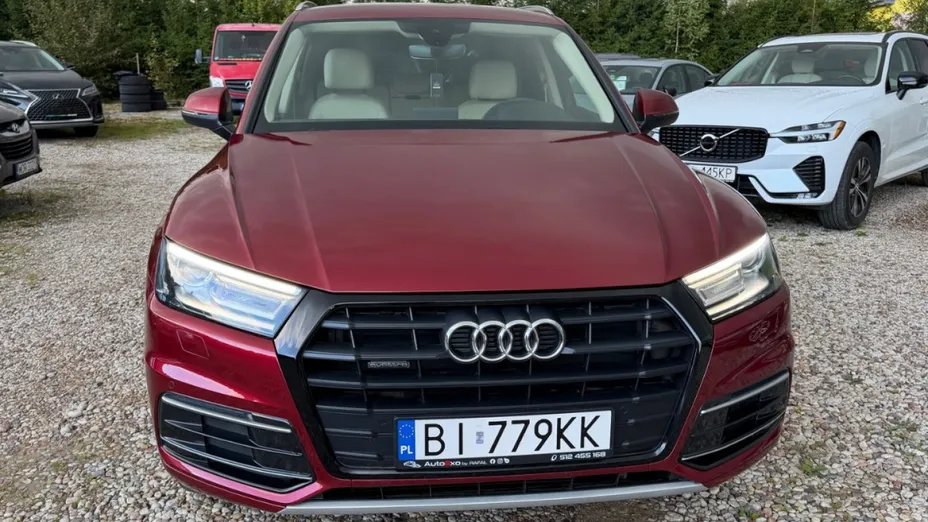 AUDI Q5 -