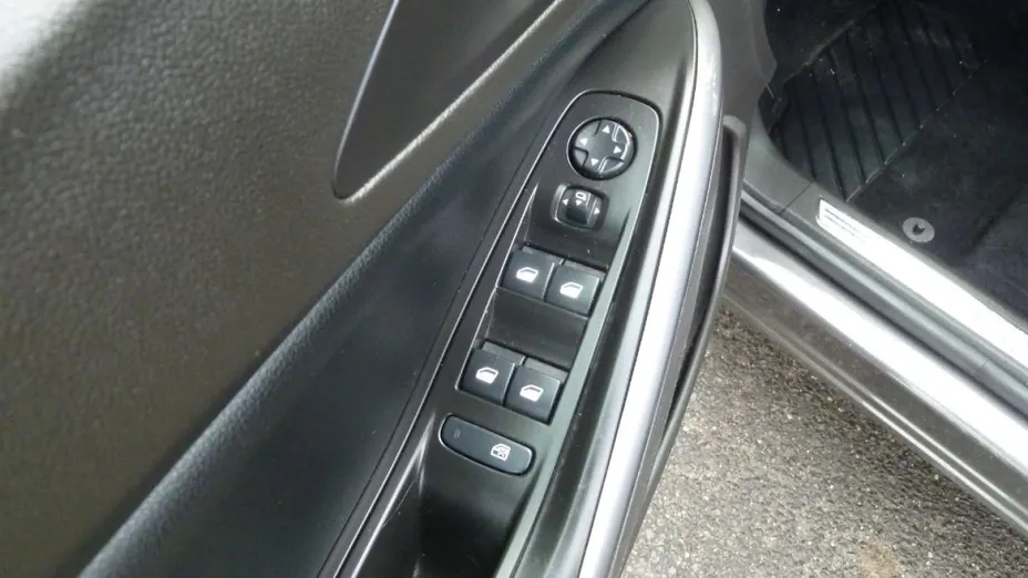 OPEL Grandland X -