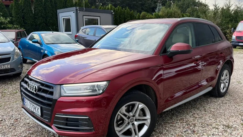 AUDI Q5 -