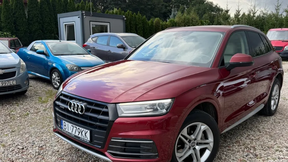 AUDI Q5 -