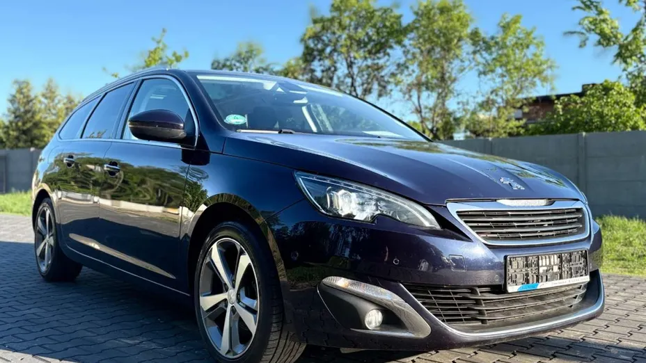 PEUGEOT 308 -