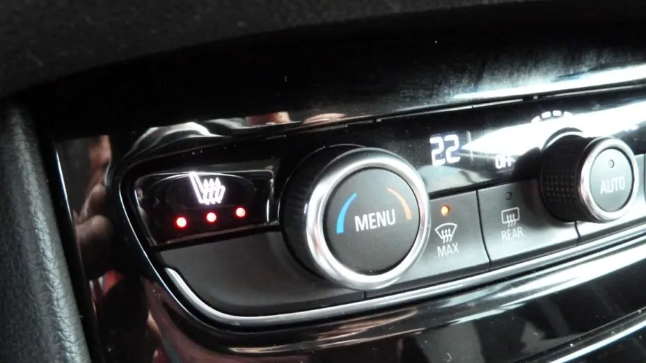 OPEL Grandland X -