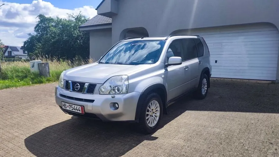 NISSAN X-Trail -