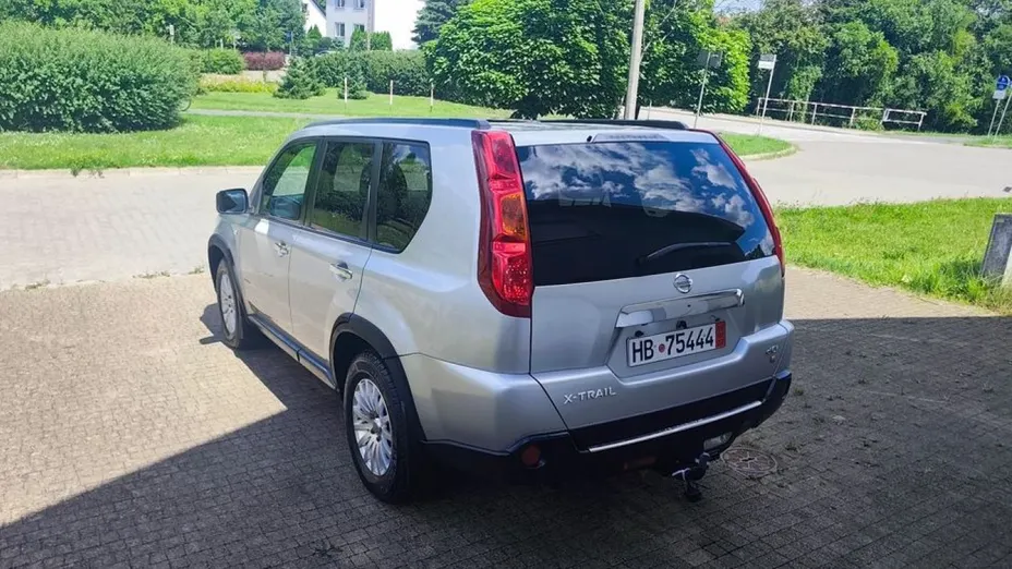 NISSAN X-Trail -