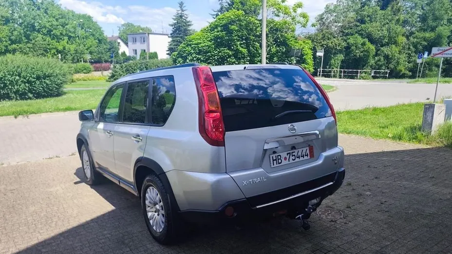 NISSAN X-Trail -