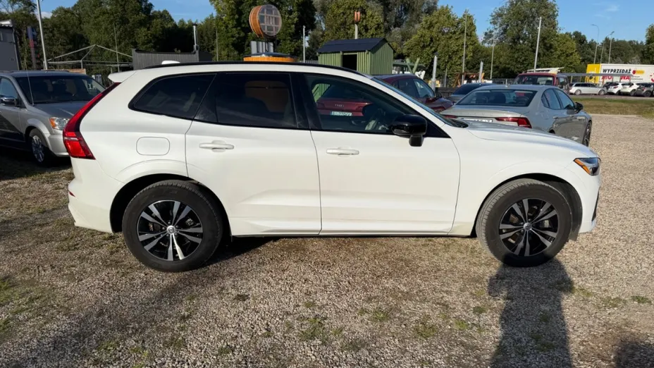 VOLVO XC60 -