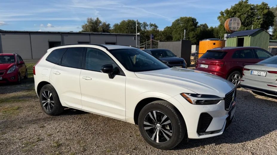 VOLVO XC60 -