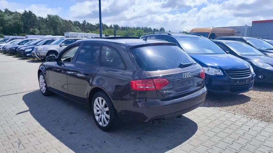 AUDI A4 Avant -