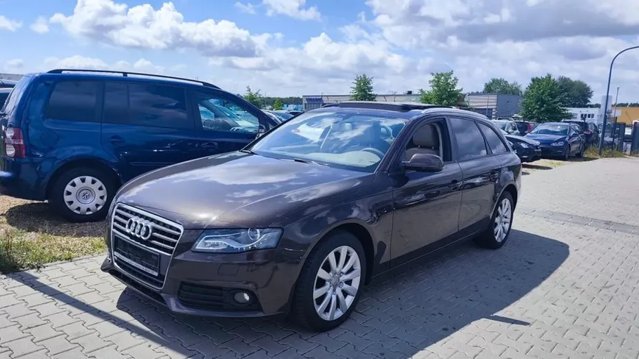AUDI A4 Avant -