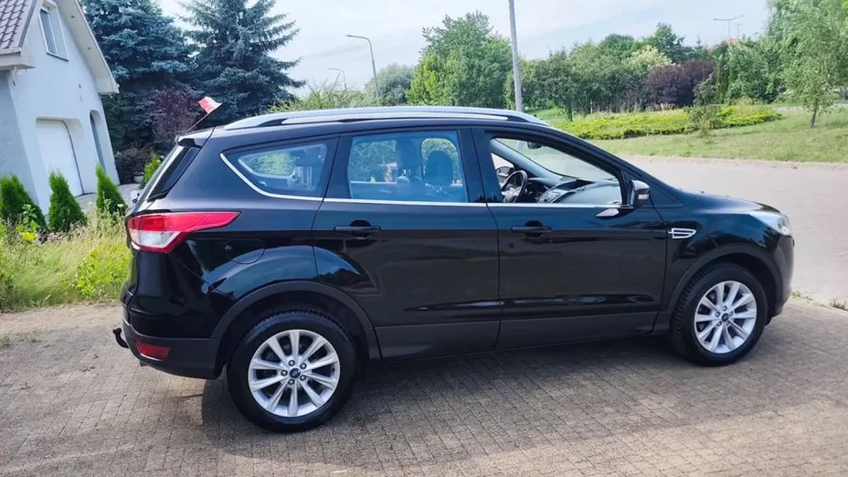 FORD Kuga -