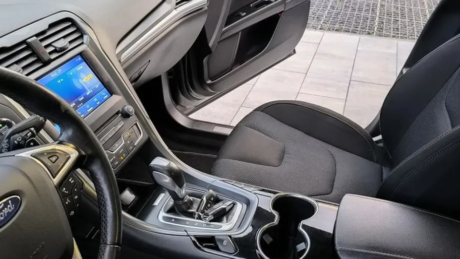 FORD Mondeo -