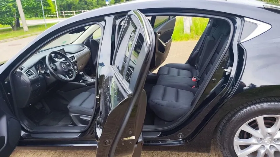MAZDA 6 -