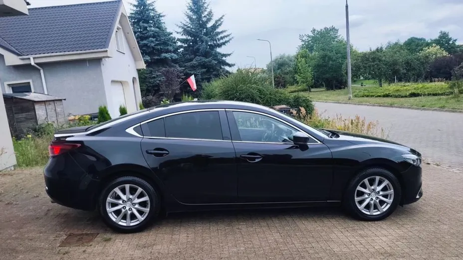 MAZDA 6 -