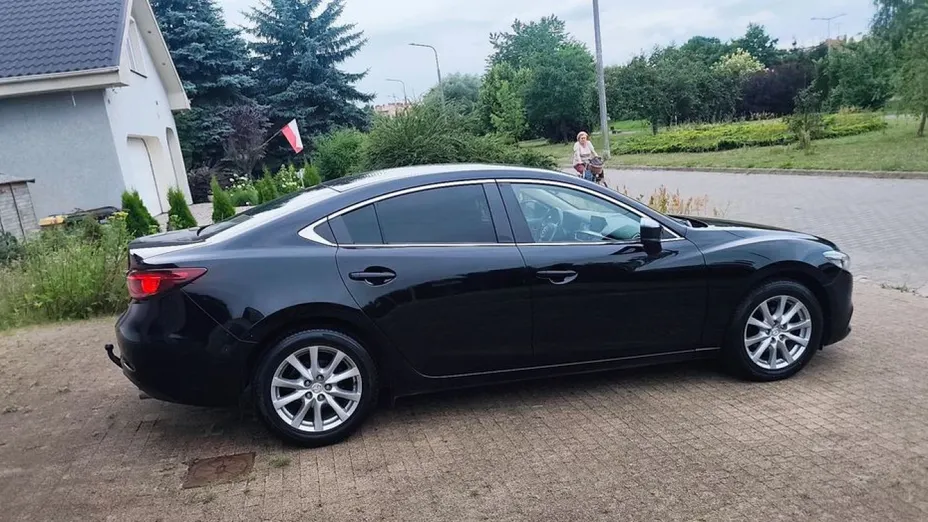 MAZDA 6 -