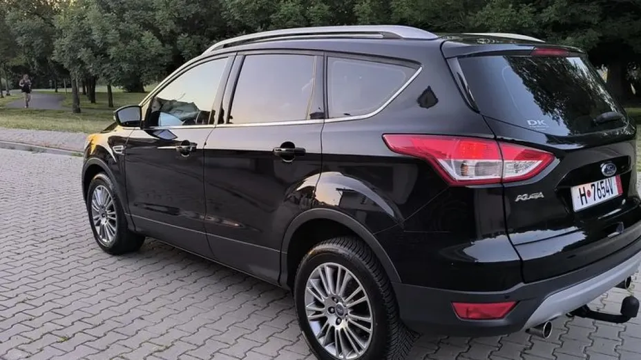 FORD Kuga -