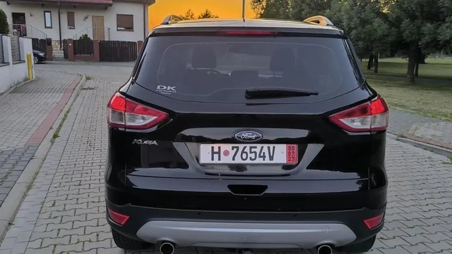 FORD Kuga -