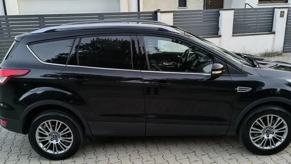 FORD Kuga -