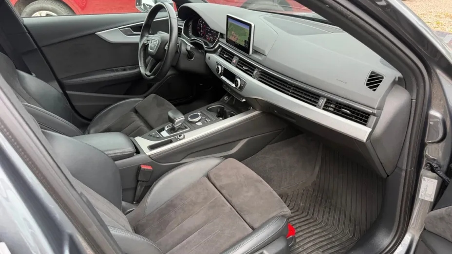 AUDI A4 -