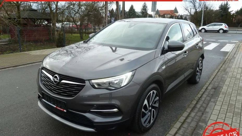 OPEL Grandland X -
