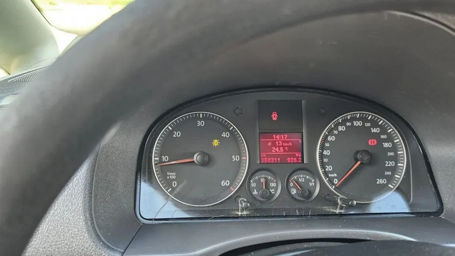 VOLKSWAGEN Caddy -