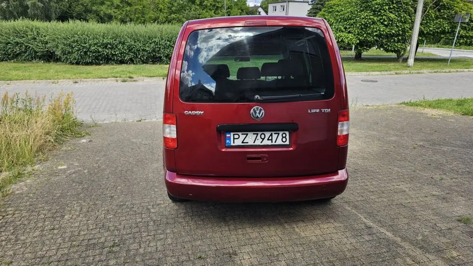 VOLKSWAGEN Caddy -
