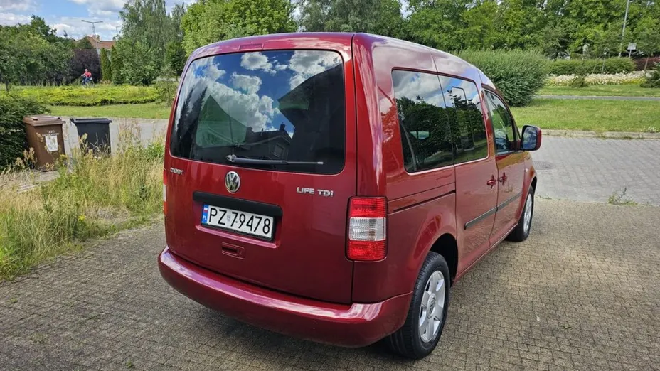 VOLKSWAGEN Caddy -
