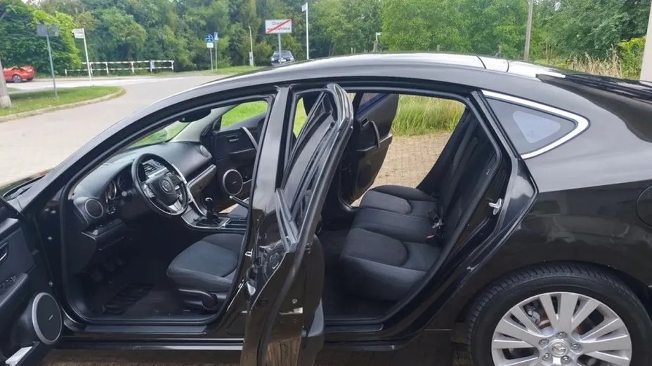 MAZDA 6 -