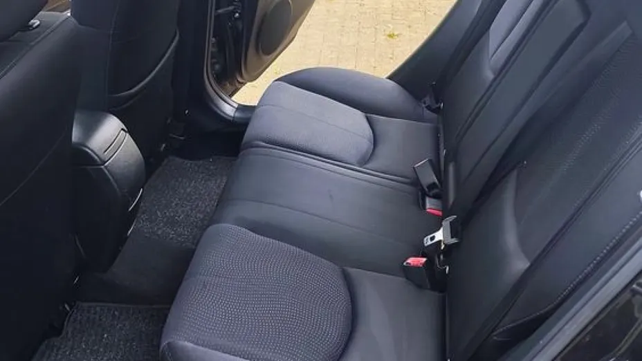 MAZDA 6 -
