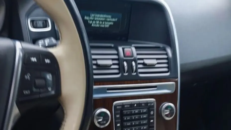 VOLVO XC60 -