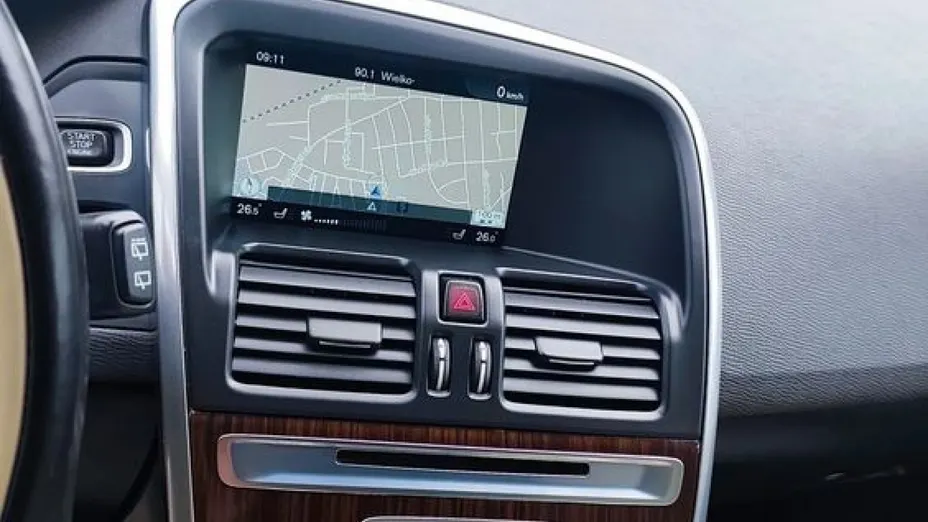 VOLVO XC60 -