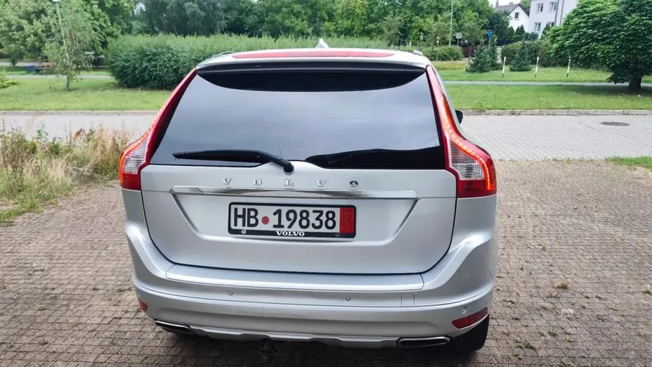 VOLVO XC60 -