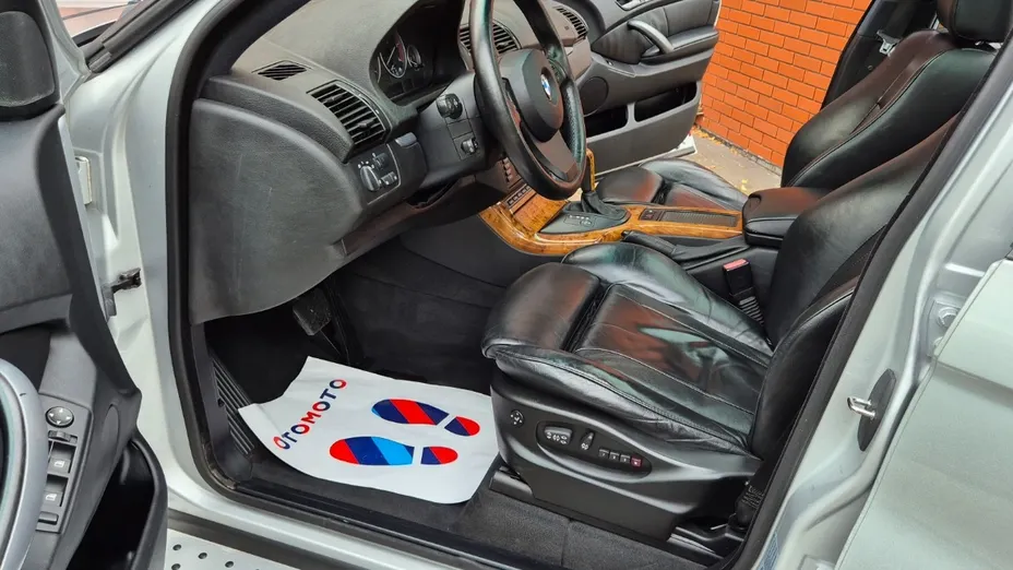 BMW X5 -