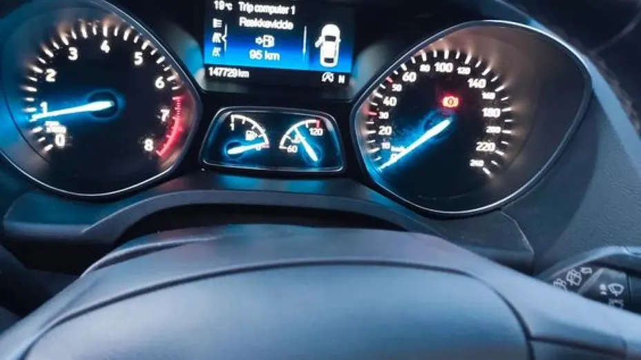 FORD Kuga -