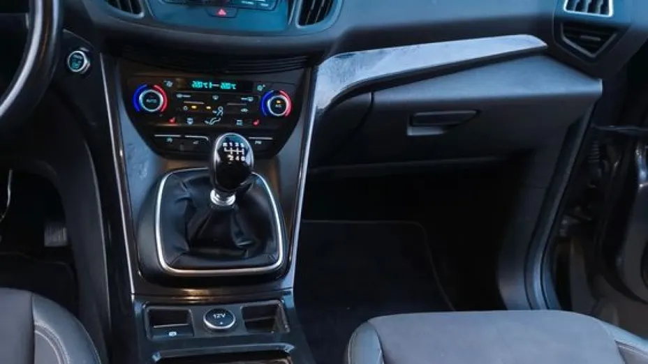 FORD Kuga -